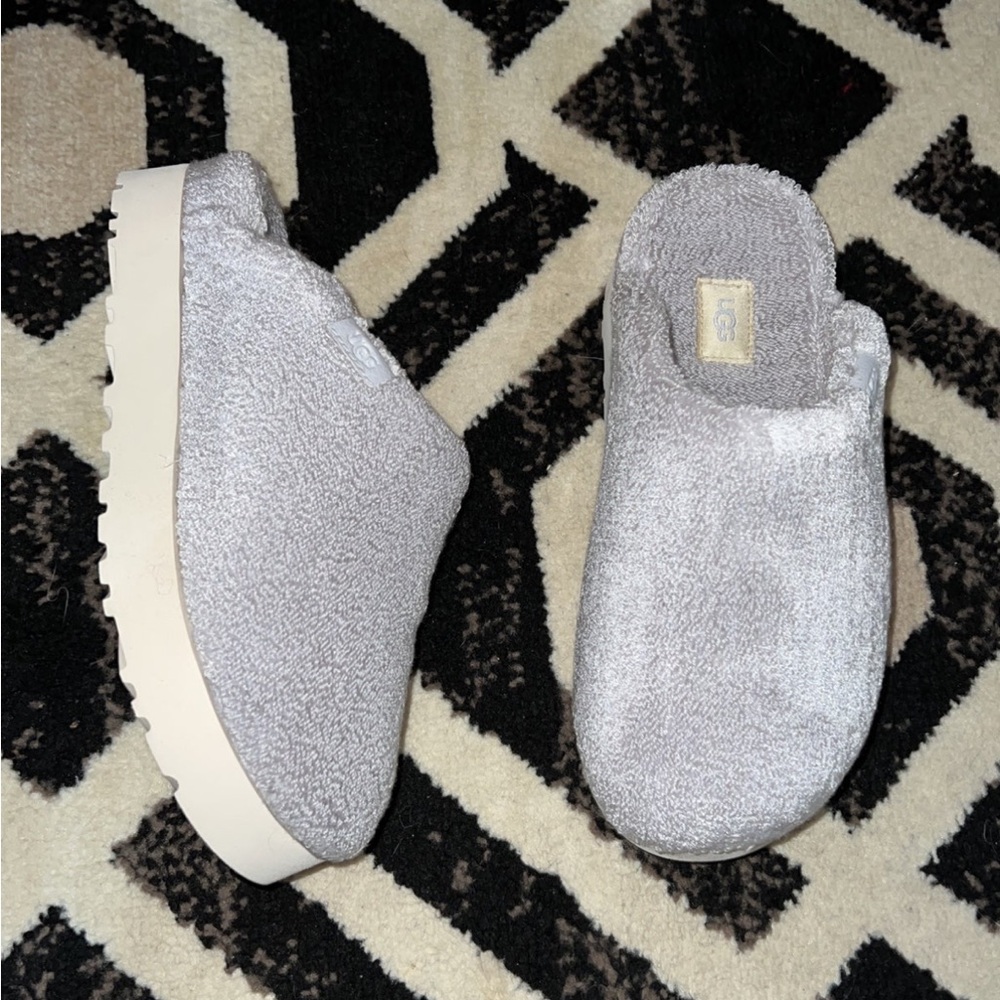 Ugg slipper